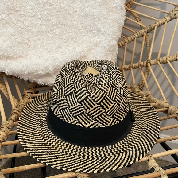 Handmade Genuine Panama Hats 100% Toquilla Straw
Fiona Fedora Sz L UNISEX - Picture 2 of 5